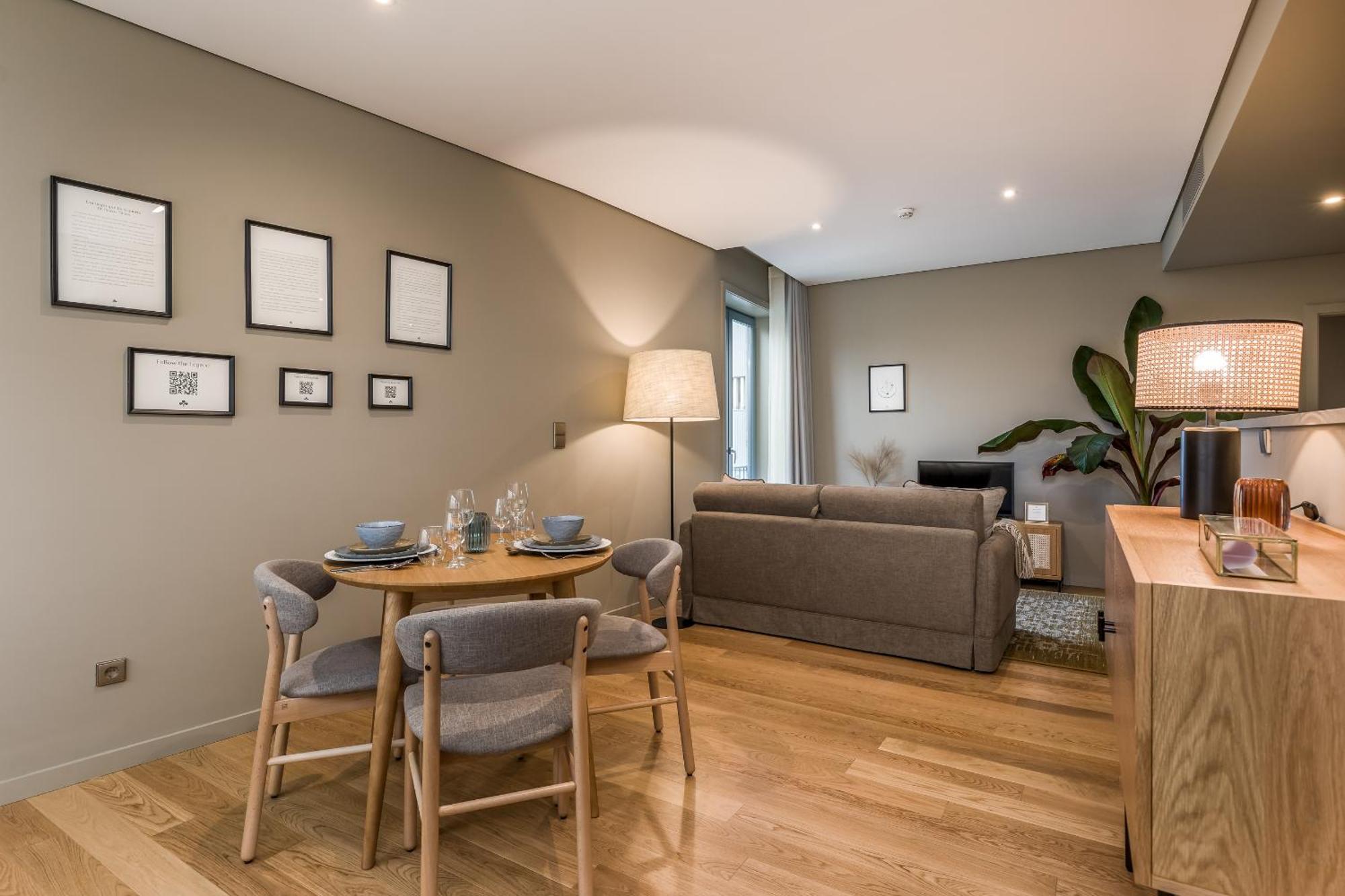 Legends House By Sweet Porto Aparthotel Rum bild
